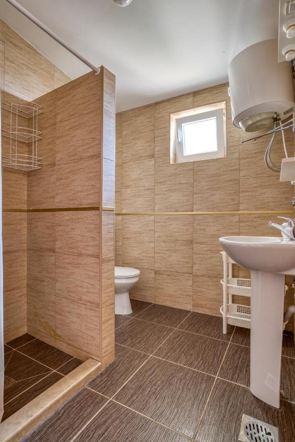 Apartmani Olga Petrovac ภายนอก รูปภาพ