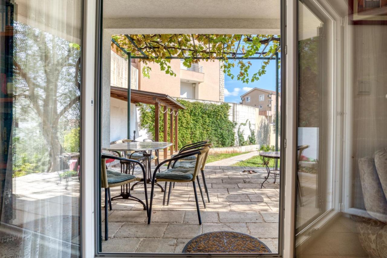 Apartmani Olga Petrovac ภายนอก รูปภาพ