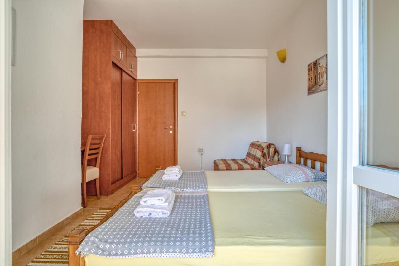 Apartmani Olga Petrovac ภายนอก รูปภาพ