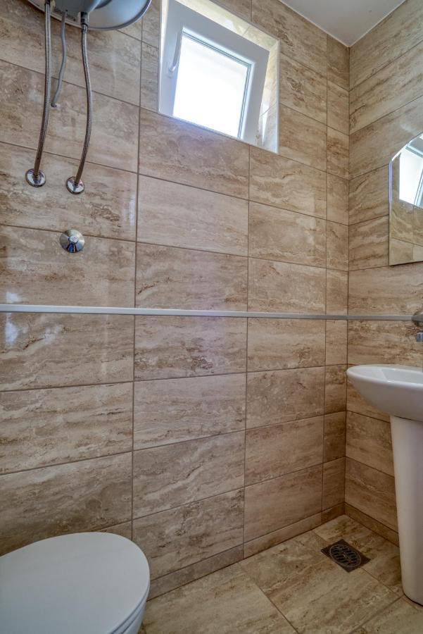 Apartmani Olga Petrovac ภายนอก รูปภาพ